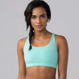 Lululemon Energy Bra - Toothpaste